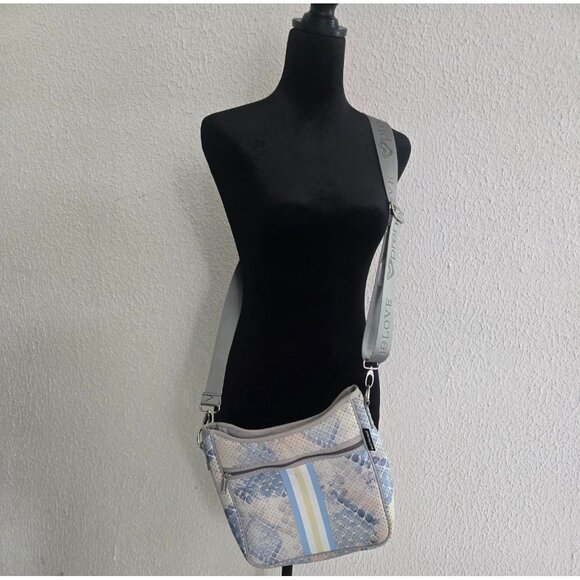 PreneLove Designer Crossbody Bag With Detachable Strap In Blue & White Print - Picture 4 of 5